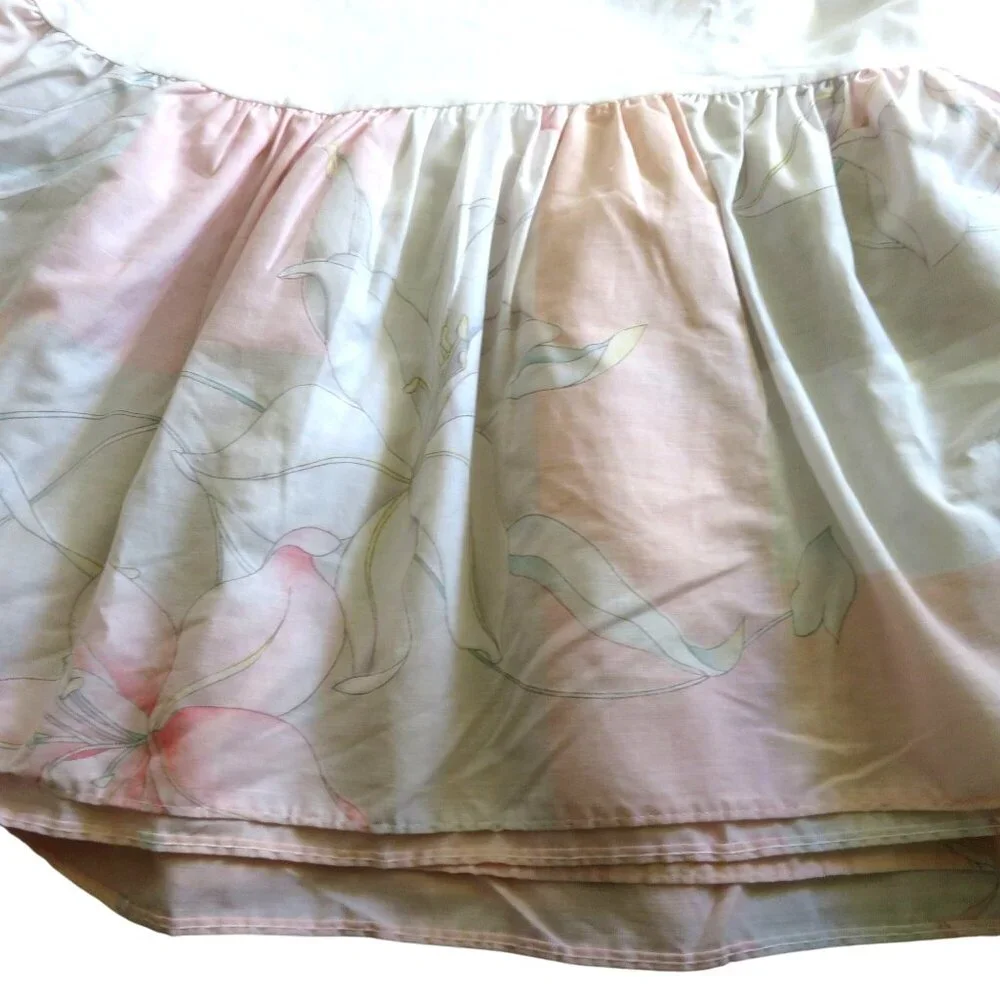 Vintage 1986 Gloria Vanderbilt Queen Bed Skirt Pastel Floral Lily 13